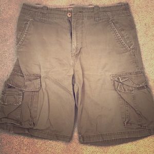 Men’s cargo shorts